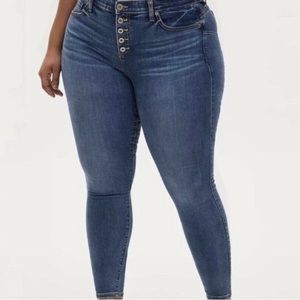 Torrid Bombshell Skinny Jeans Size 14S Short Blue High Waist Button Fly Pockets